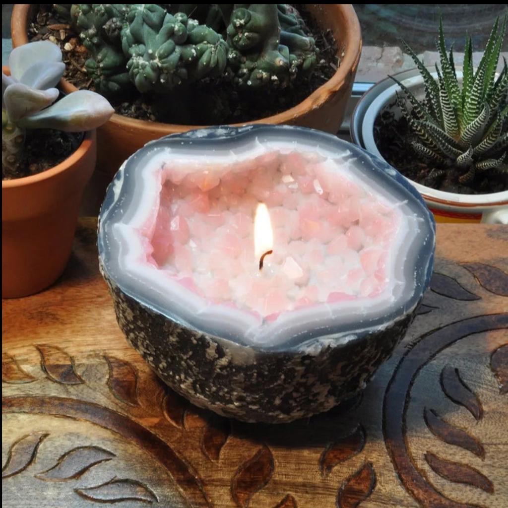 geode crystal candle bowl pink (ambient)