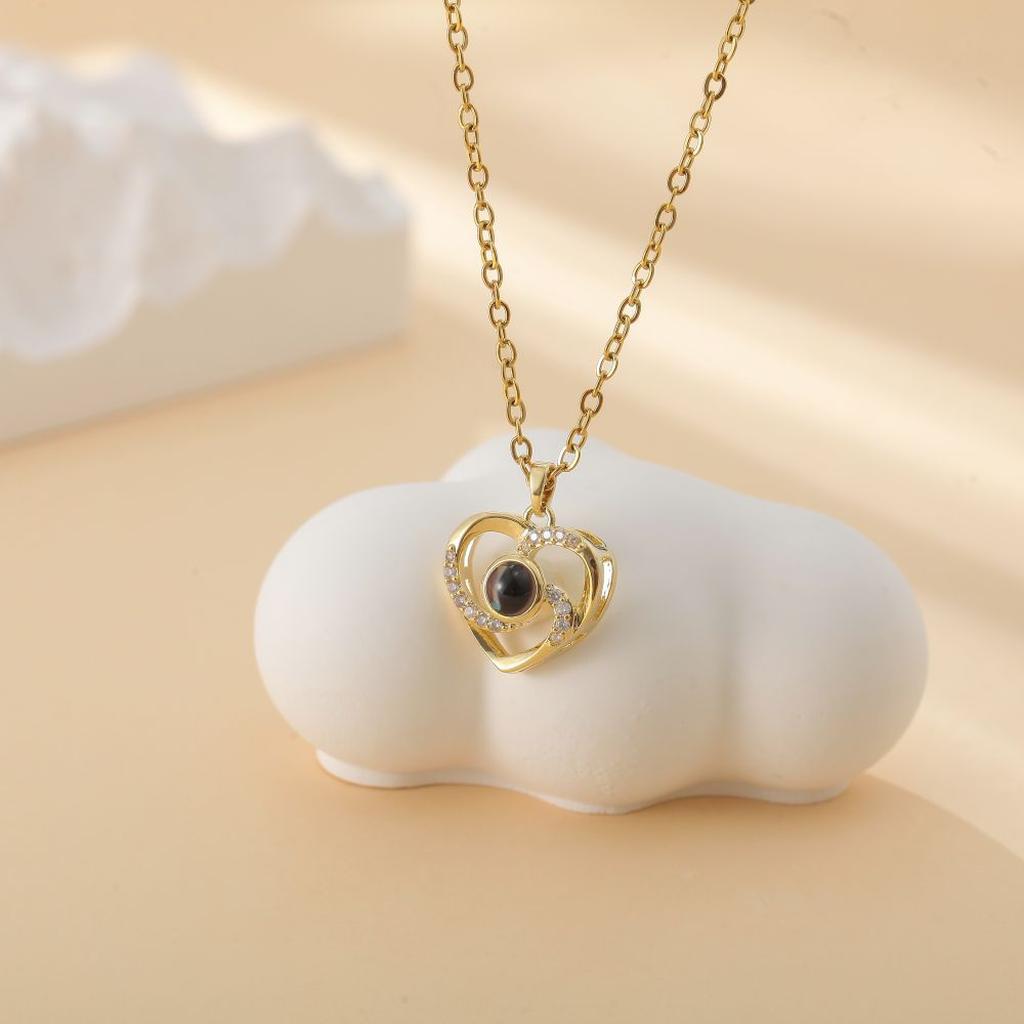 Gold Double Heart Photo Projection Necklace Cloud Display