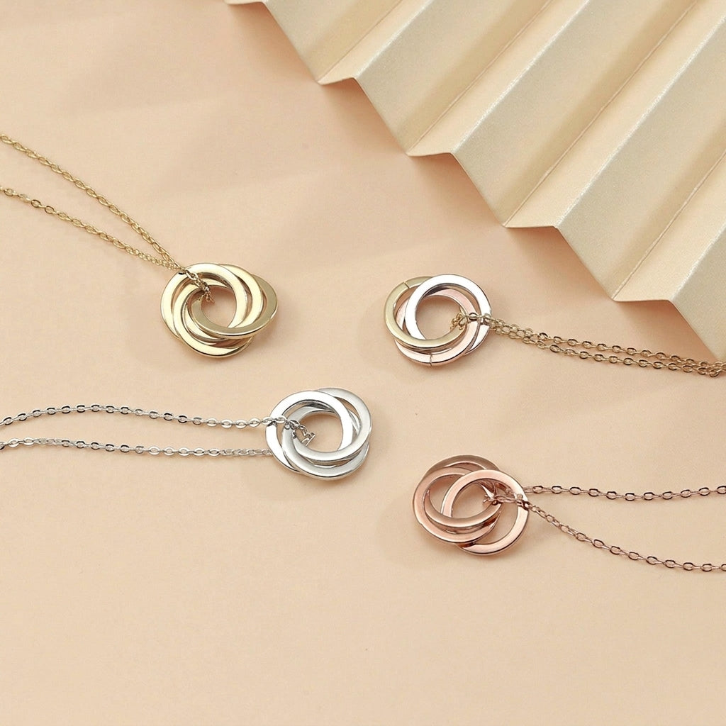 Personalized Linked Circles Family Name Necklace