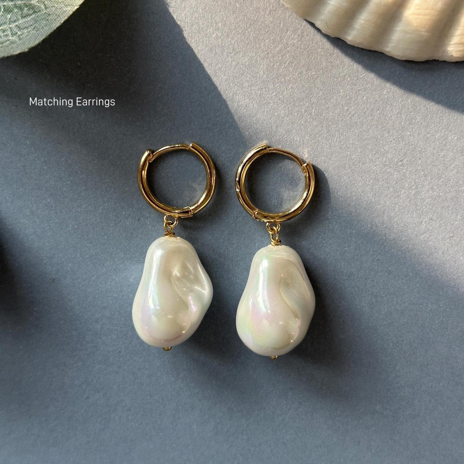 Sculptural Baroque Pearl Statement Necklace