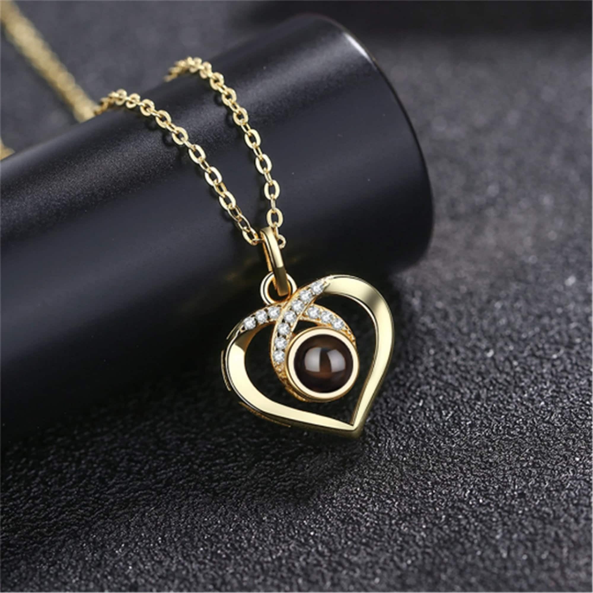 Eternal Luminous Heart Projection Photo Necklace