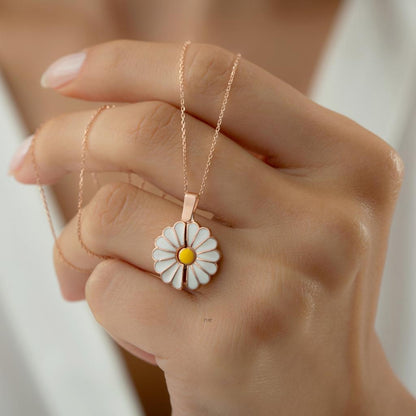 Daisy Flower Engraved Name Necklace Personalized Gift_1