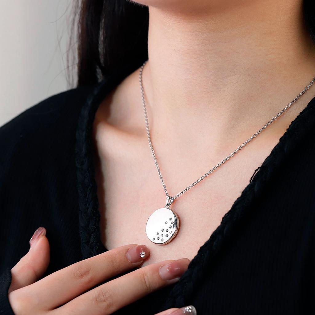 Personalized Locket Necklace With Photo and Message