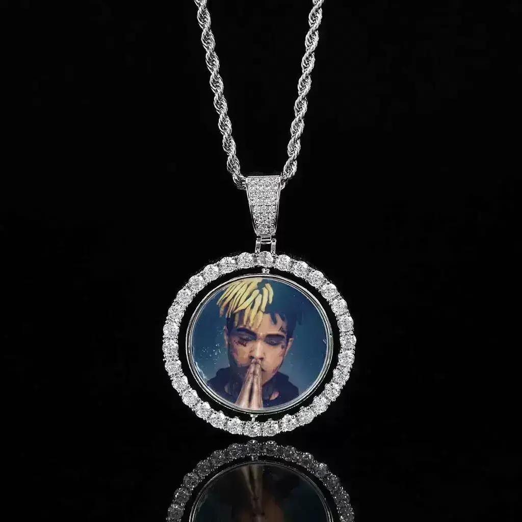Personalized Photo Necklace with Diamond Frame_1.jpg