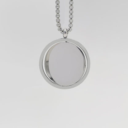 Personalized Silver Circle Necklace Design textimage
