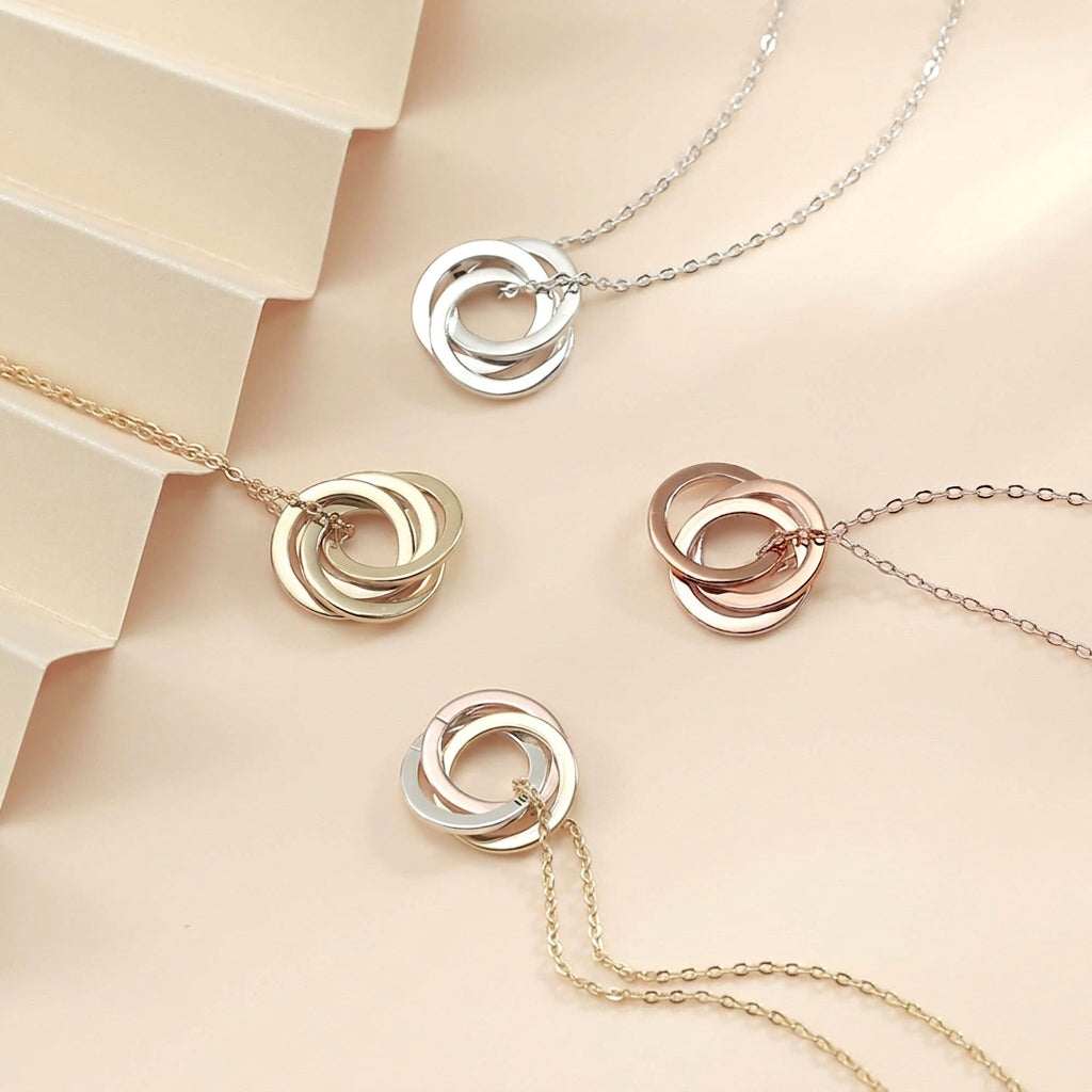 Personalized Linked Circles Family Name Necklace